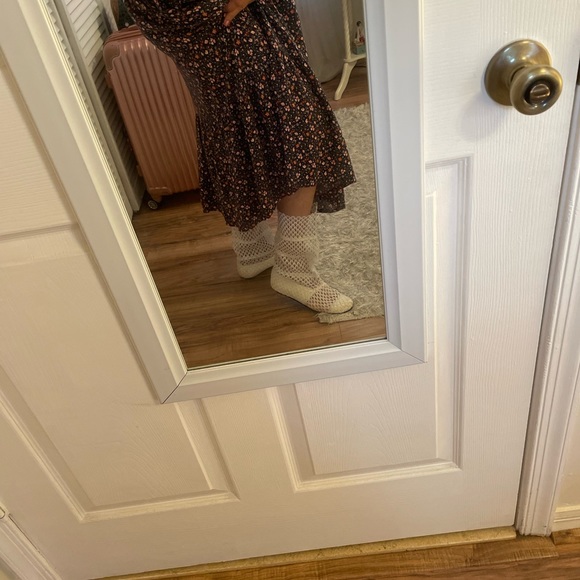 white lace summer boots, size (10,5-11) - Picture 2 of 10